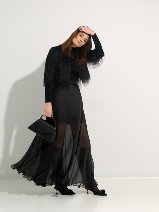 Dames shop the look van Lola Cruz, Twinset, Access, Zarina Rouge en Mrs Hosiery Winter 2025 shoot 4