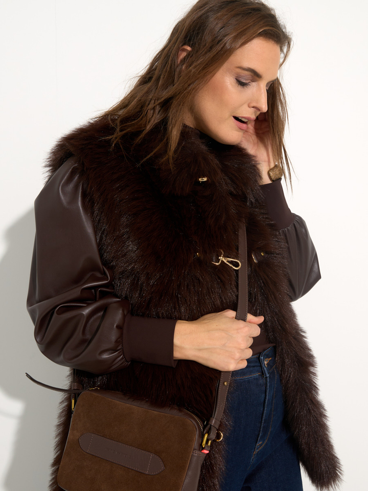 Dames shop the look van Marie Martens, Studio Anneloes, Urbancode en Posa Winter 2025 shoot 4