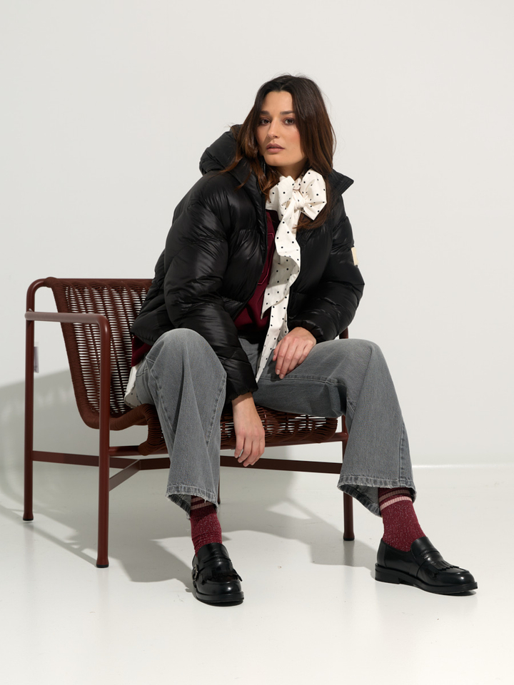 Dames shop the look van Essentiel, Noir 'n' Blue, Trumans, After Label en Rotate Winter 2025 shoot 4