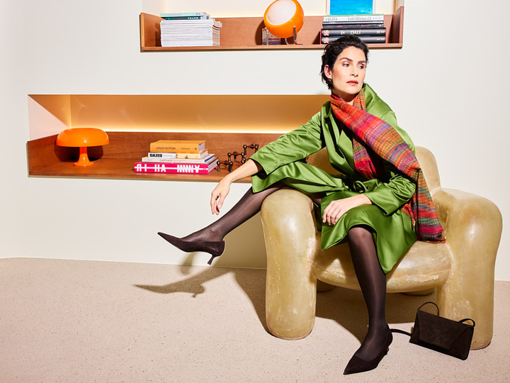 Dames shop the look van Flo, Natan en Scarf Winter 2025 party campagne