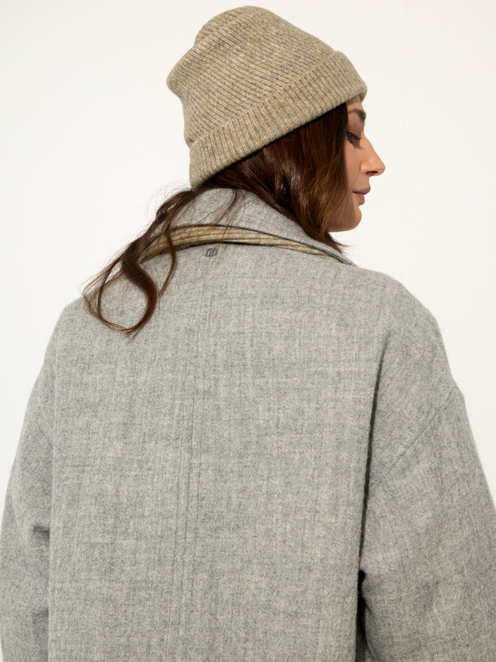 Dames shop the look van Barts, Duno, New Balance, Club L'Avenir en Rabens Winter 2025 shoot 4