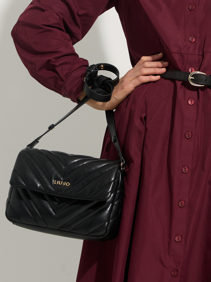 Dames shop the look van H.A.N, Rotta, Senso en Coach Winter 2025 shoot 4