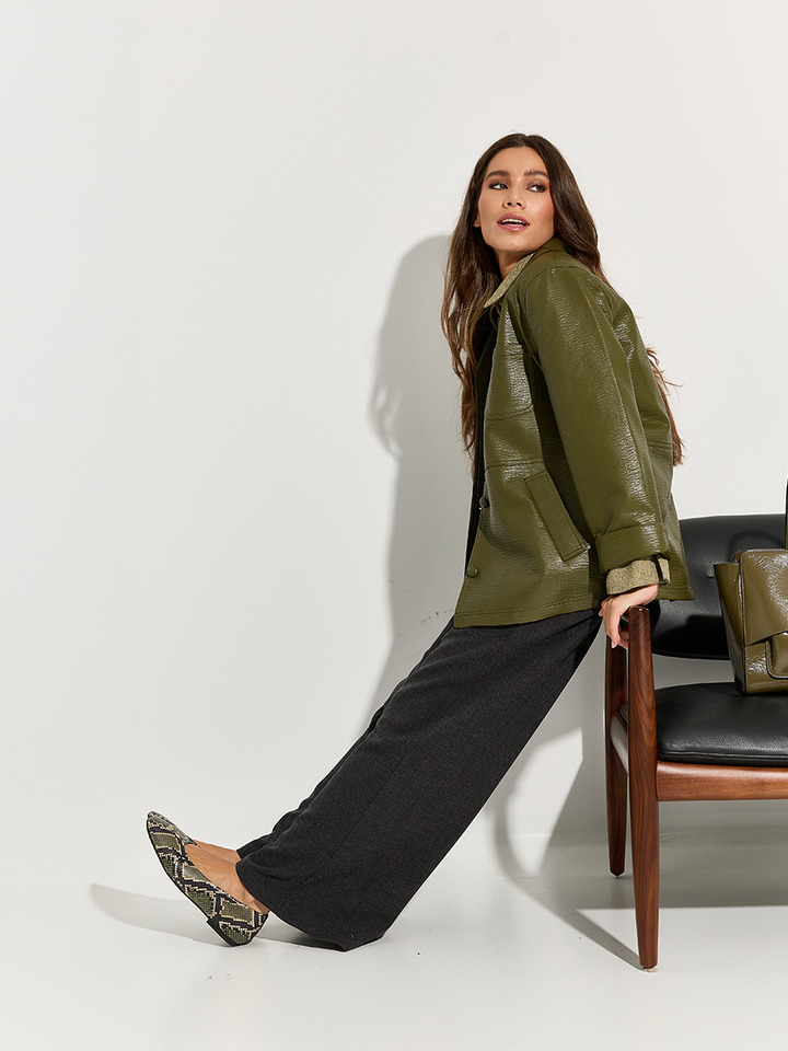 Dames shop the look van Baum und pferdgarten, K&J, Hidesins en Club L'Avenir Winter 2025 shoot 2