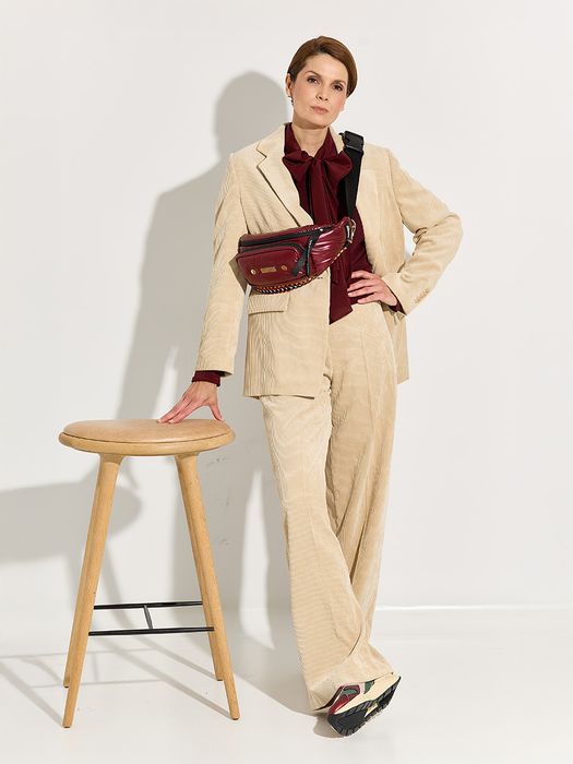 Dames shop the look van Clio, Diadora, Marella, Mp Denmark, Drykorn en Beaumont Winter 2025 shoot 2