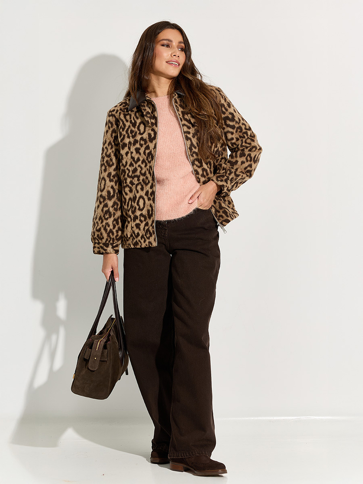 Dames shop the look van Ba&Sh, Baum und pferdgarten, K&J, Pertini, Collectors club en Roberto Festa Winter 2025 shoot 2