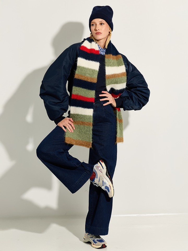 Dames shop the look van Barts, Bellerose, Frnch, Neo Noir en Etonic Winter 2025 shoot 3