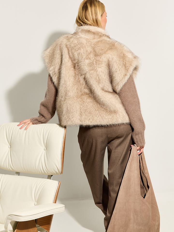 Dames shop the look van By Bar, Maison Anje, Neo Noir en New Balance Winter 2025 shoot 3