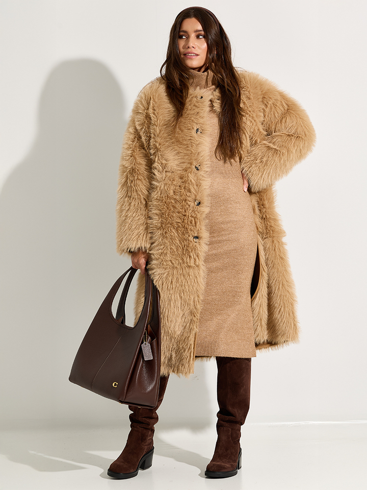Dames shop the look van Kocca, Coach, Urbancode en Rotue Winter 2025 shoot 2