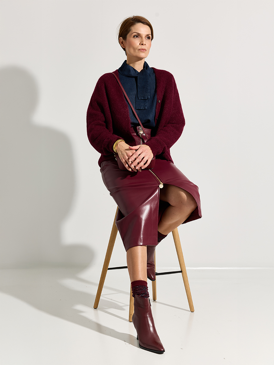 Dames shop the look van Her, Joseph Ribkoff, Liu Jo en Lola Cruz Winter 2025 shoot 2