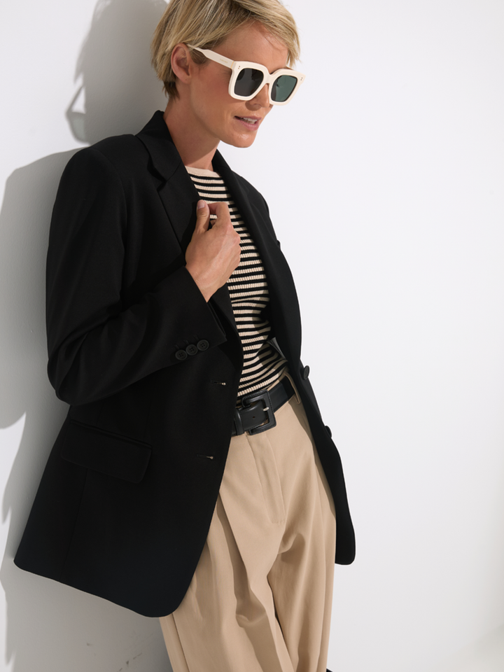 Dames shop the look van Beck Sondergaard, Catwalk, K&J, Max Mara Weekend, Claris Virot en Hidesins Winter 2025