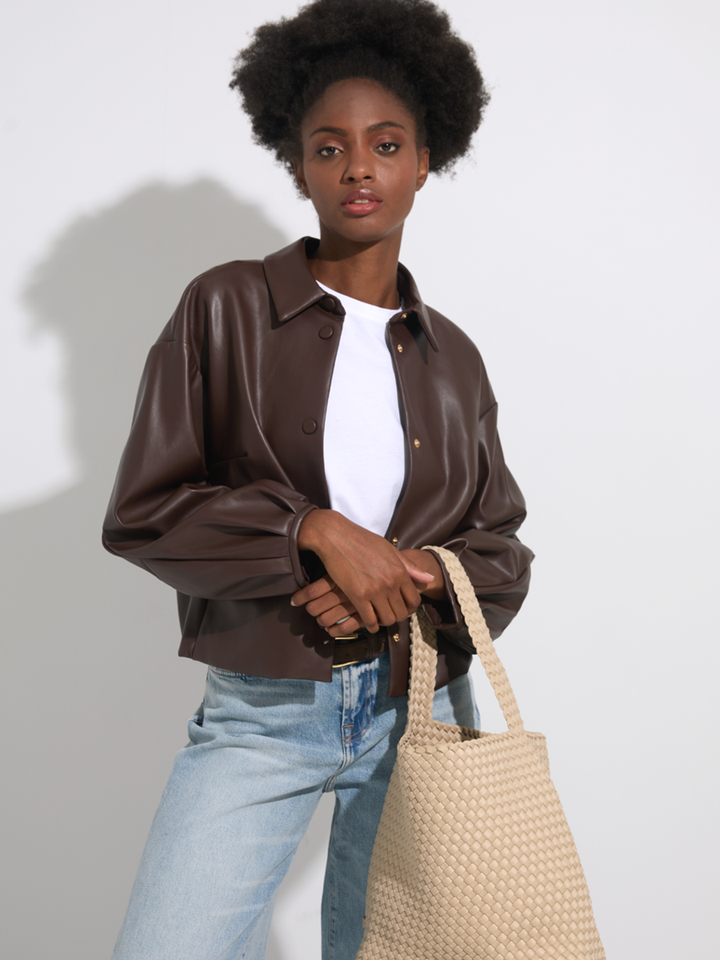Dames shop the look van For all Mankind, K&J, Liu Jo, Twinset en Alohas Winter 2025
