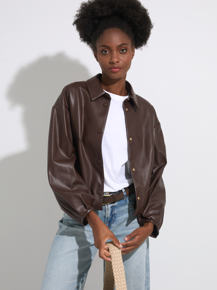 Dames shop the look van For all Mankind, K&J, Liu Jo, Twinset en Alohas Winter 2025
