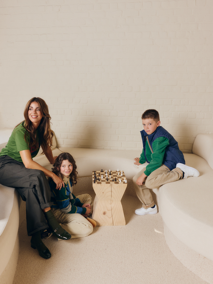 Dames & kids | shop the look van Puraai, AO76, Indee, Bellerose, K-Way, O'mer, Numph, Baum und Pferdgarten, Mrs Hosiery en New Balance | Winter '26 | Back to School
