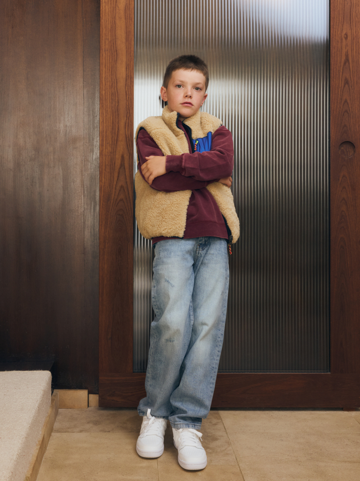 Dames & kids | shop the look van AO76, Bellerose, Retour, New Balance, Mrs Hosiery, Posa, K&J, Mii, By-Bar en Rae | Winter '26 | Back to School