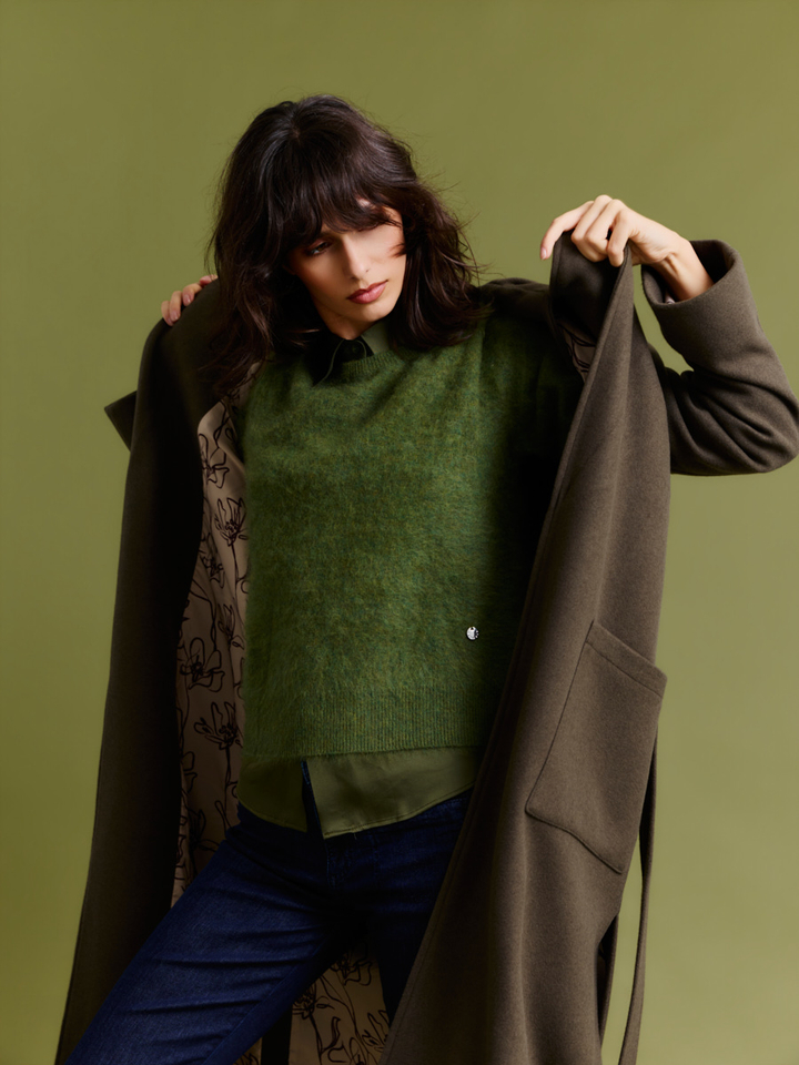 Dames | shop the look van Brax, Xandres, Diana Gallesi, Oakwood, Coccinelle en Nomap Society | Winter '26 | Shop the look 3