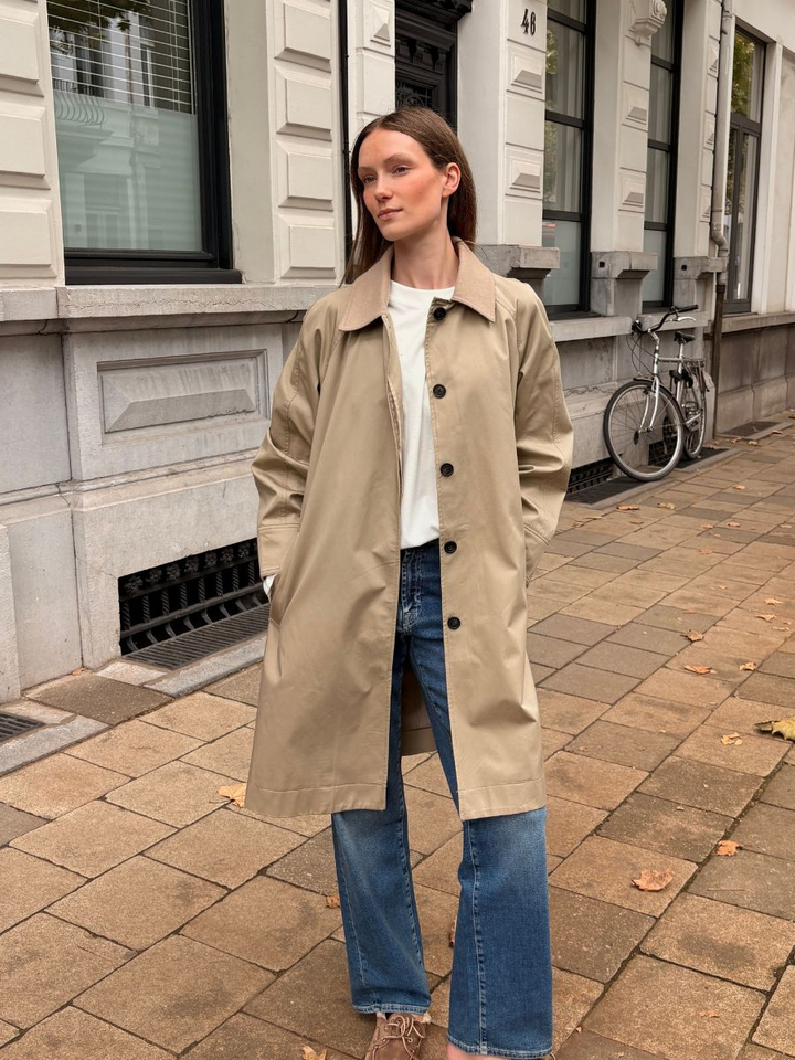Dames | shop the look van Baum und Pferdgarten, Withblack, Posa en For all mankind | Winter '26 | Deleye Creators FW26