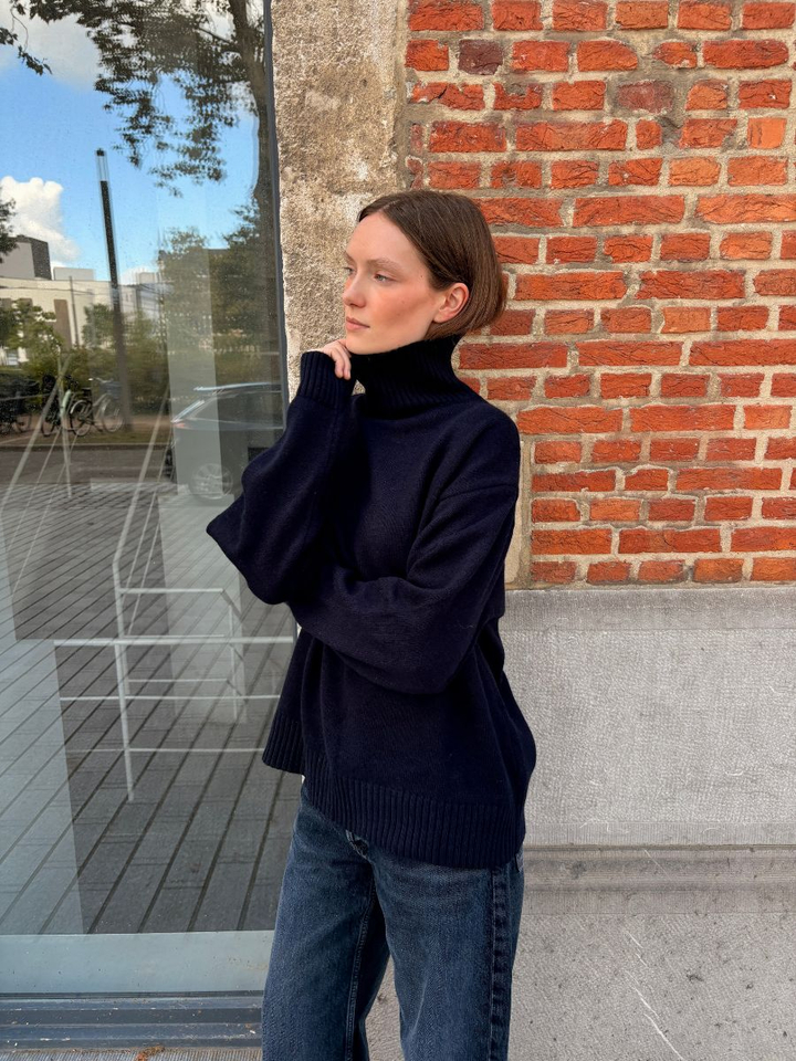 Dames | shop the look van Jiji Studio, Agolde en Posa | Winter '26 | Deleye Creators FW26