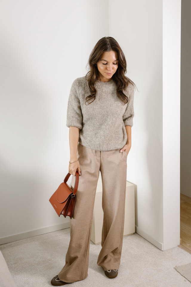 Dames | shop the look van Signe Nature, Alohas en Zarina Rouge | Winter '26 | Deleye Creators FW26