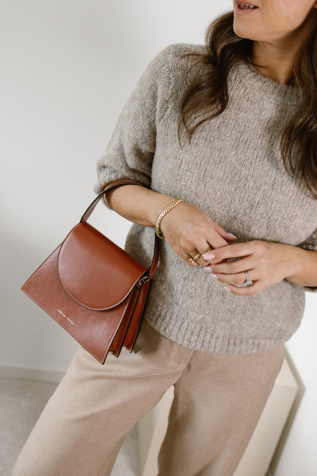 Dames | shop the look van Signe Nature, Alohas en Zarina Rouge | Winter '26 | Deleye Creators FW26