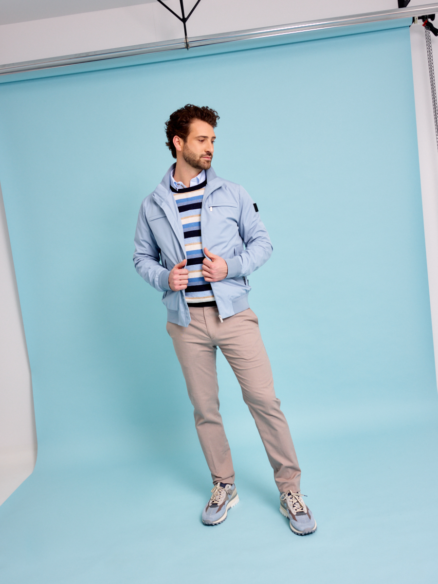 Heren shop the look van Bugatti en Floris van Bommel Zomer 2026 shoot 2