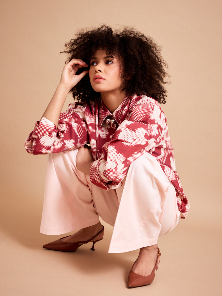 Dames shop the look van Bellerose, Essentiel, Lola Cruz, Ame en Hidesins Zomer 2026 shoot 2