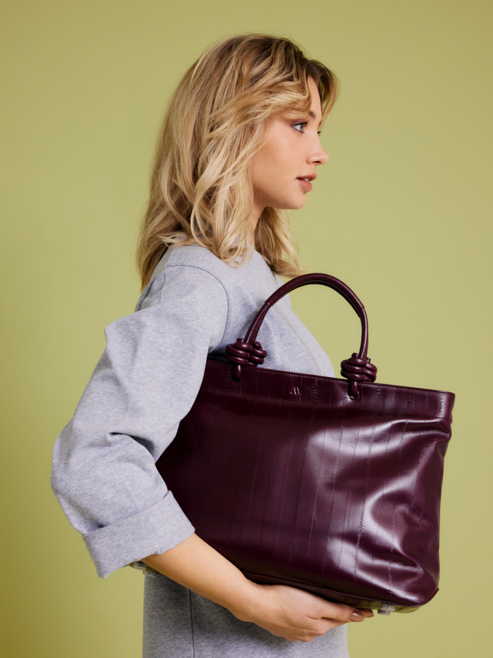 Dames shop the look van Baum und pferdgarten, Beck Sondergaard, Kaai, Stine Goya en Alohas Zomer 2026 shoot 1