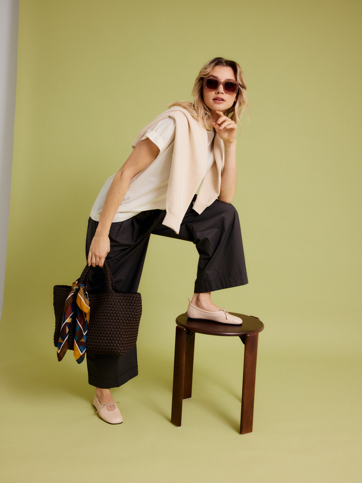 Dames shop the look van Bellerose, K&J, Les Cordes en Soeur Zomer 2026 shoot 1