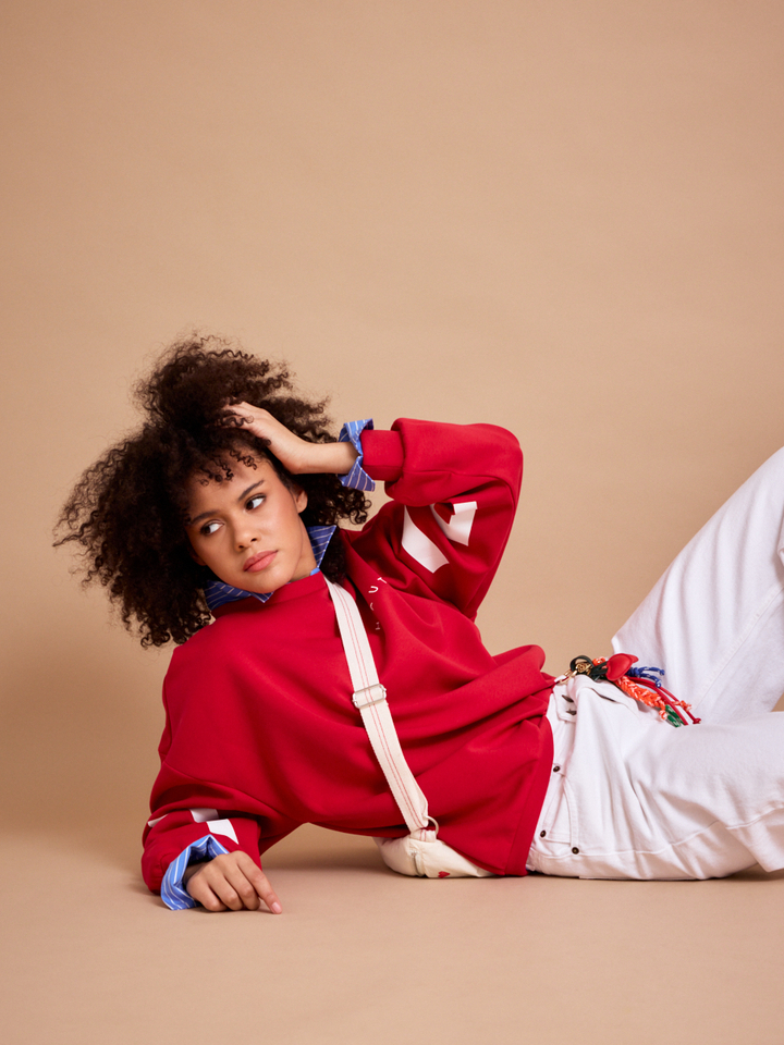 Dames shop the look van Bellerose, By Bar, Indee, Hidesins en New Balance Zomer 2026 shoot 2