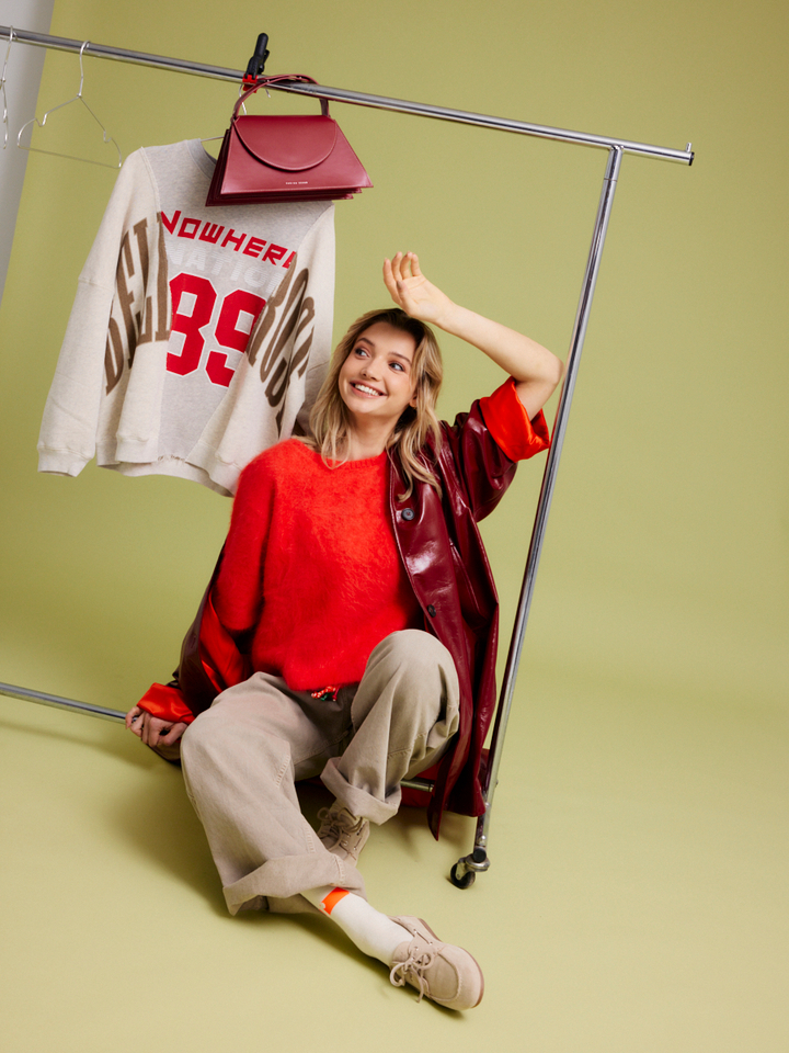 Dames shop the look van Bellerose, K&J, Haikure, Zarina Rouge, Hidesins en Posa Zomer 2026 shoot 1