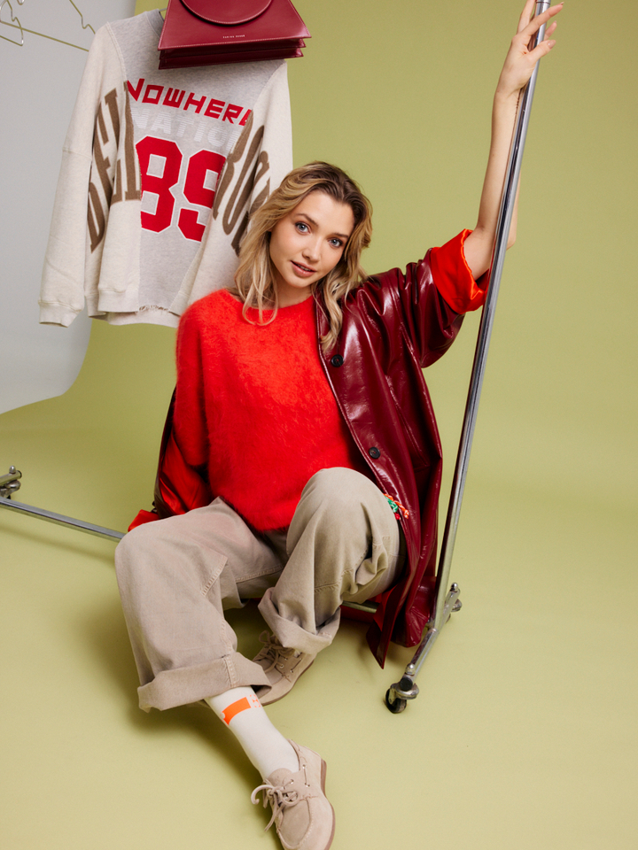 Dames shop the look van Bellerose, K&J, Haikure, Zarina Rouge, Hidesins en Posa Zomer 2026 shoot 1