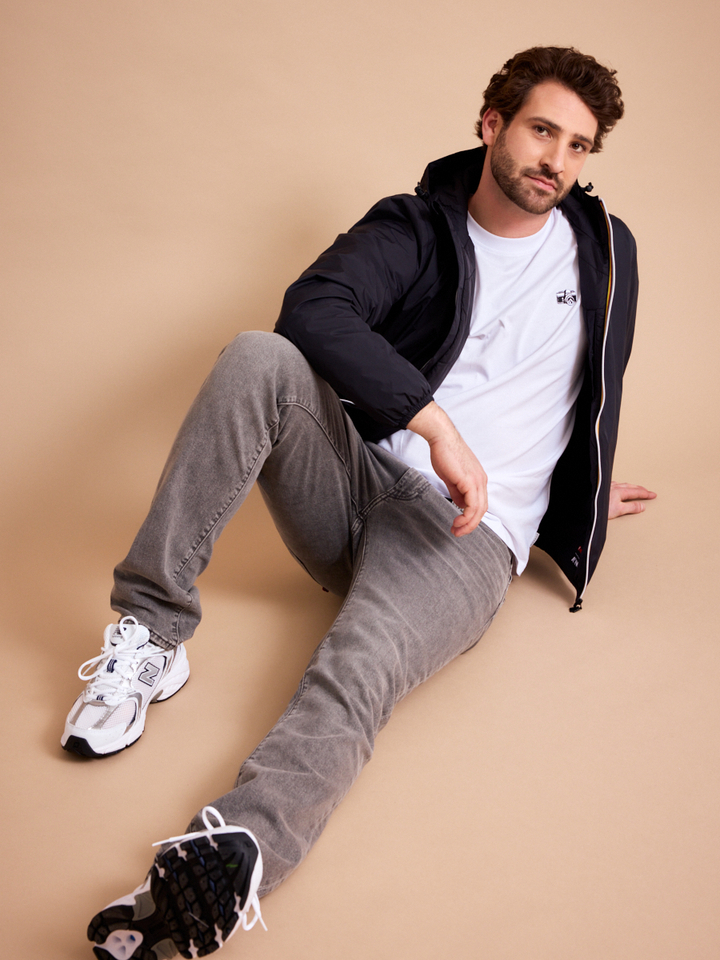 Heren shop the look van Kway, Levis en New Balance Zomer 2026 shoot 2