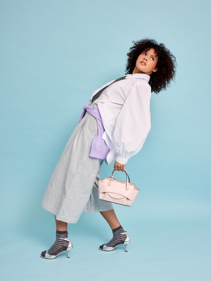 Dames shop the look van Lola Cruz, Noir 'n' Blue, Rue De Tokyo en Hidesins Zomer 2026 shoot 2