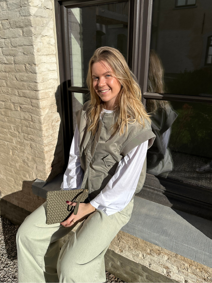 Dames | shop the look van Bellerose, Marrea, New Balance en Xandres | Zomer '26 | Deleye Creators
