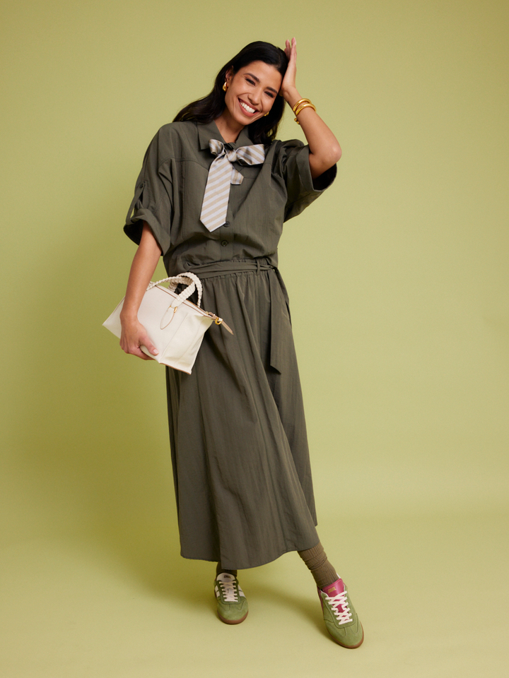 Dames shop the look van Gianni Charini, Hugo Boss, Xandres en Ellen Beeckmans Zomer 2026 shoot 1