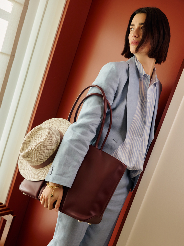 Dames shop the look van K&J, Les Cordes, Max Mara Weekend en Odare Zomer 2026 Villa Bonnie