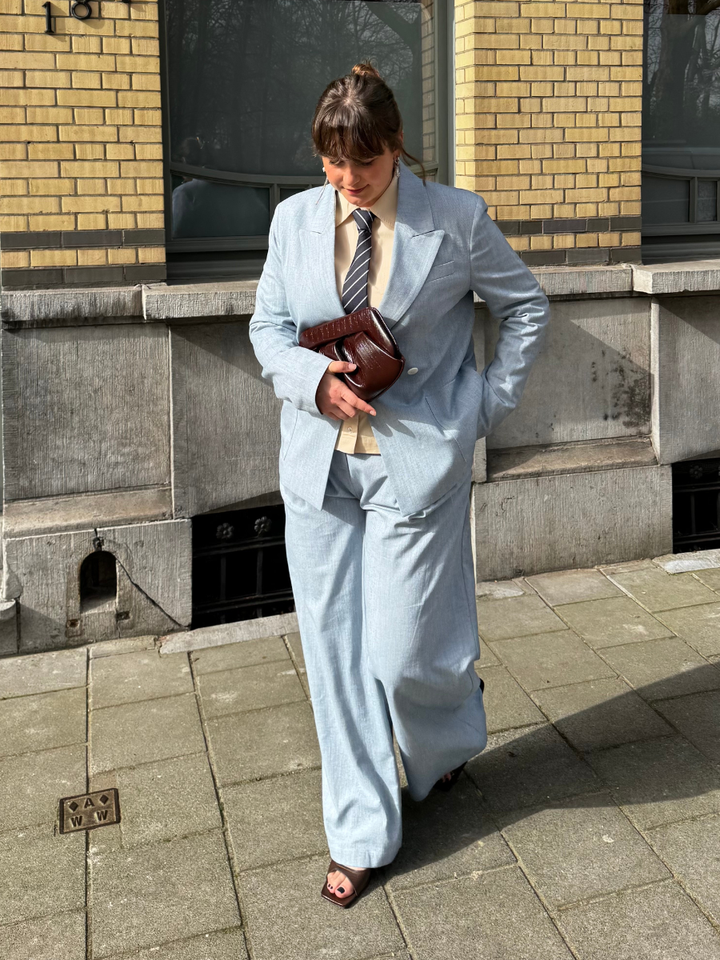 Dames | shop the look van Nathalie Vleeschouwer, Stella Nova, Themoirè, Cookie Shark, Odare en Hugo | Zomer '26 | Deleye Creators