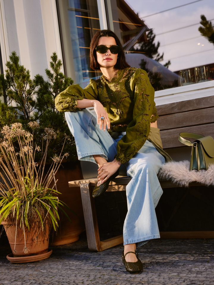 Dames shop the look van Komono, Laurence Delvallez, Rotta, Noir 'n' Blue, Zarina Rouge, Farm Rio, HAN en Xirena Zomer 2026 Villa Bonnie