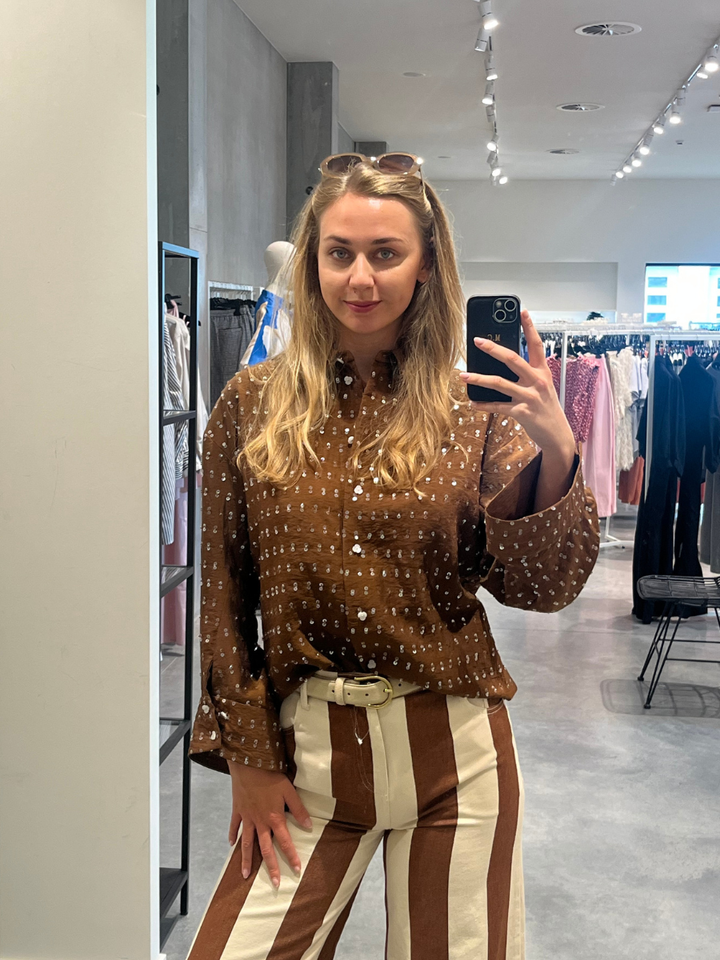 Dames | shop the look van Munthe, Ame, Antenora, K&J en Komono | Zomer '26 | Deleye Creators SS26