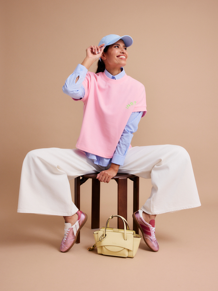 Dames shop the look van Blue Bay, Brax, Ralph Lauren, Signe Nature en Hidesins Zomer 2026 shoot 1