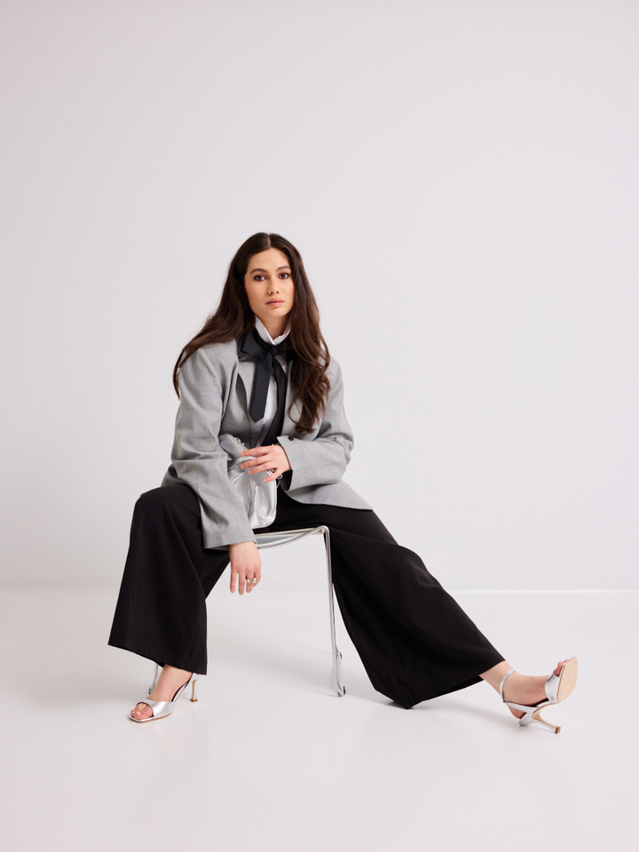 Dames shop the look van Edited, Eleh, Profuomo, Rotue, Numph, Themoirè en Bandhu Zomer '26 Shop The look 3 SS26